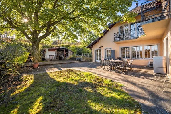 Superb property in an emerald setting with lake view in Aubonne 1