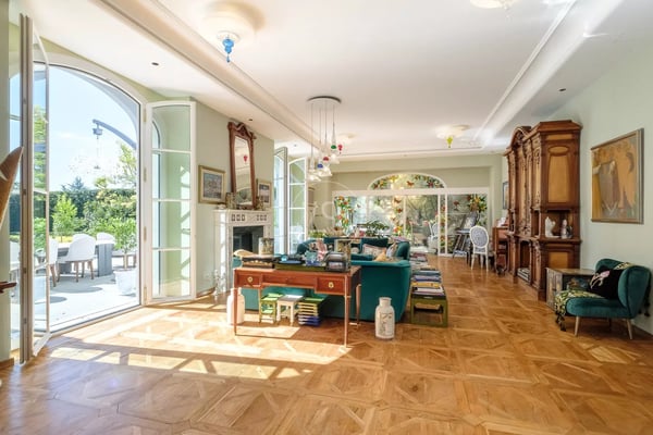 Somptuous property from the 19th century close to Lausanne 8