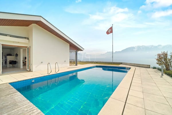Villa in the heart of the vineyards, spectacular view ? Corseaux 9