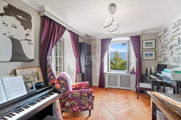 Beautiful renovated winemaker's house in the heart of St-Légier 11