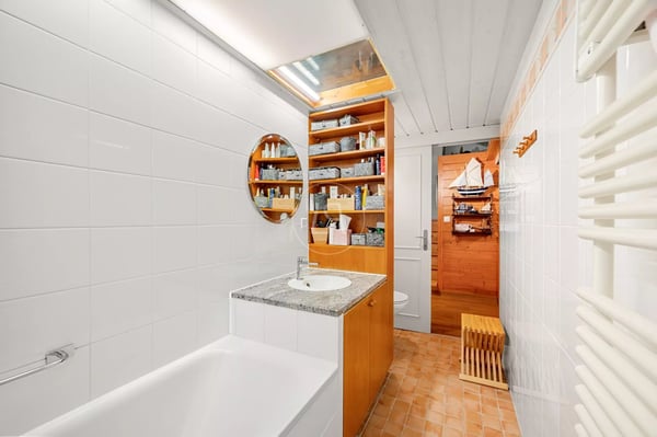 Charming village house near the lake in Cully 11