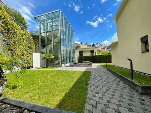 Attic with a 200 m2 terrace and breathtaking view in Montreux 13