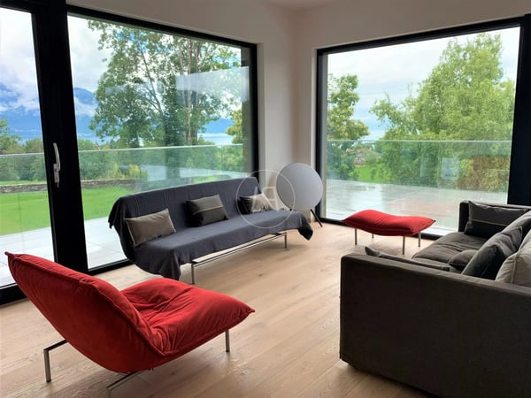 Superb contemporary house in a sought-after area of Montreux 7