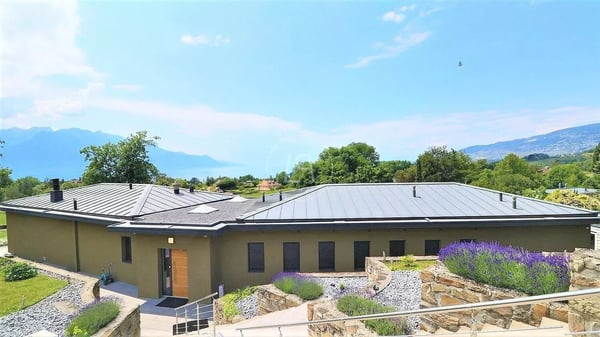 Superb contemporary house in a sought-after area of Montreux 1