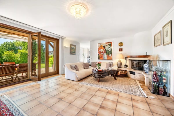 Beautiful family house in the center of Morges 3