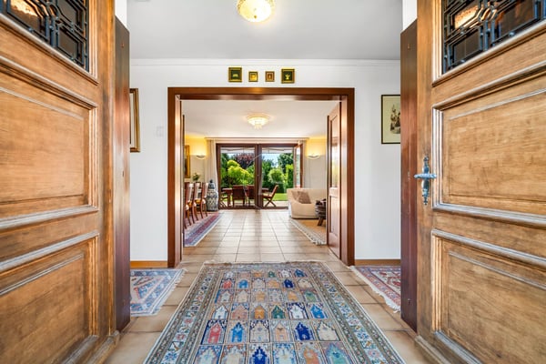 Beautiful family house in the center of Morges 2