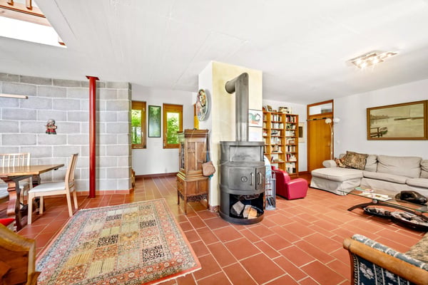 Beautiful family house with pool near Rolle 8