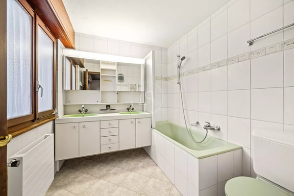 Chalet with Alpine views and exceptional potential 11