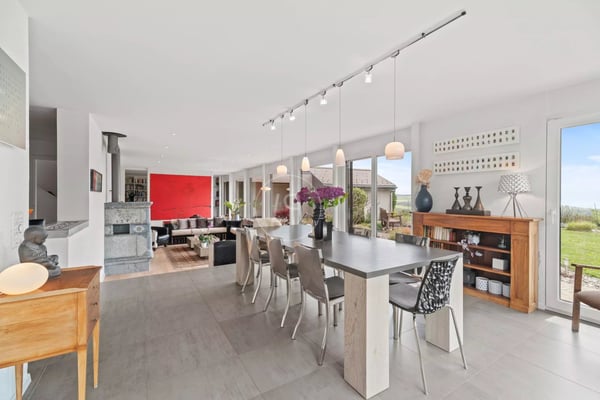 Beautiful family villa, swimming pool and view on the heights of Gland 6