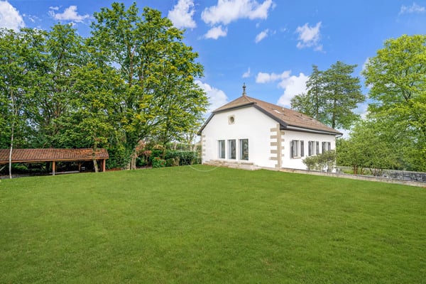 Property combining character and modernity, indoor pool,Vandoeuvres 1