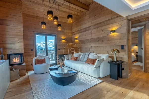 Prestigious duplex penthouse in Rochebrune, Megève 1