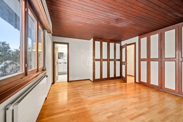Chalet with Alpine views and exceptional potential 12