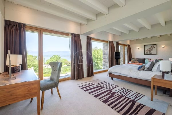 Unique architect-designed villa, lake view, spa, pool, , Left Bank 11