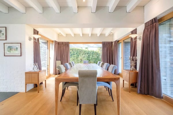 Unique architect-designed villa, lake view, spa, pool, , Left Bank 7