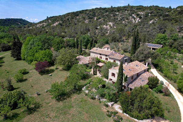 Remarkable 7-hectare country estate in the Gard region, France 1