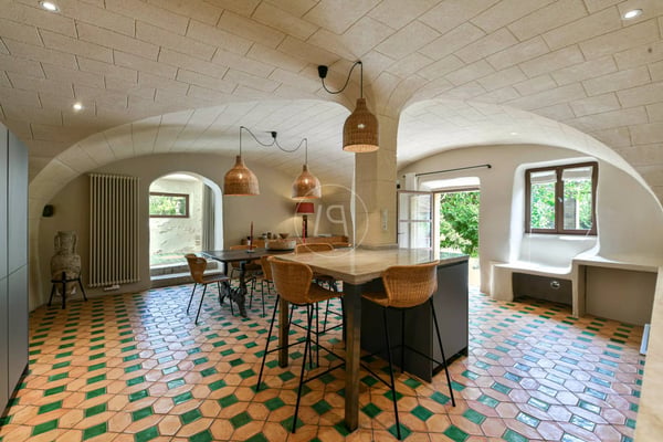 Remarkable 7-hectare country estate in the Gard region, France 13