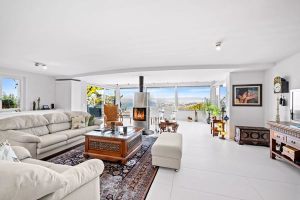 Modern Property with Panoramic Views in Grandvaux 4