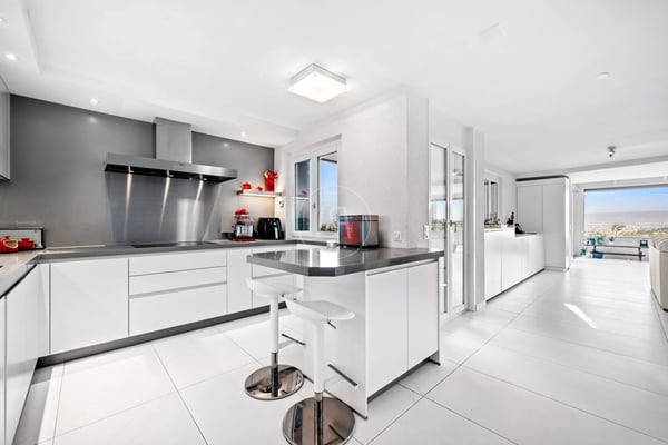Modern Property with Panoramic Views in Grandvaux 7