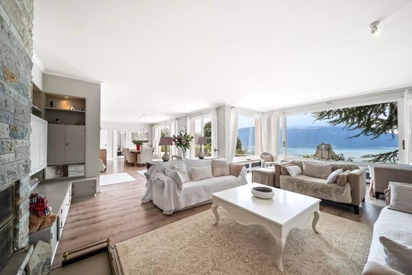 Superbe propriété avec piscine, vue panoramique au-dessus de Montreux 11