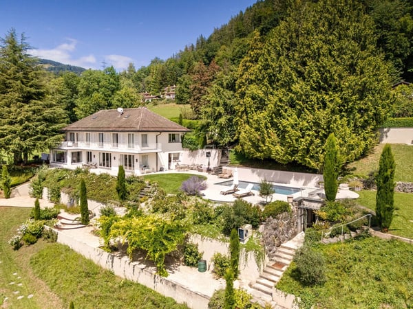Superbe propriété avec piscine, vue panoramique au-dessus de Montreux 1