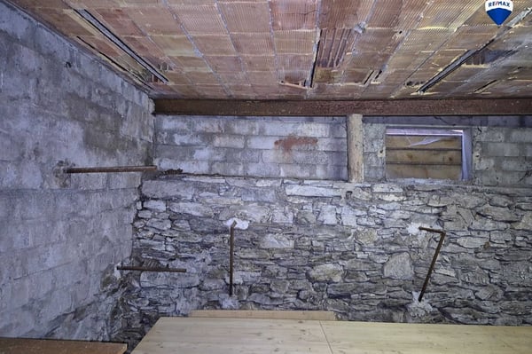 Ancienne buanderie & 2-3 places de parc 3