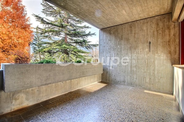 Spacieux et calme 1.5 pièces + cuisine avec balcon séparé à Sion 11