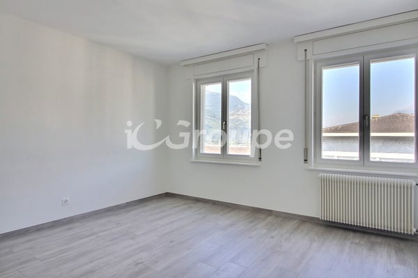 Bel appartement de 1.5 pièces rénové en location à Sion 6