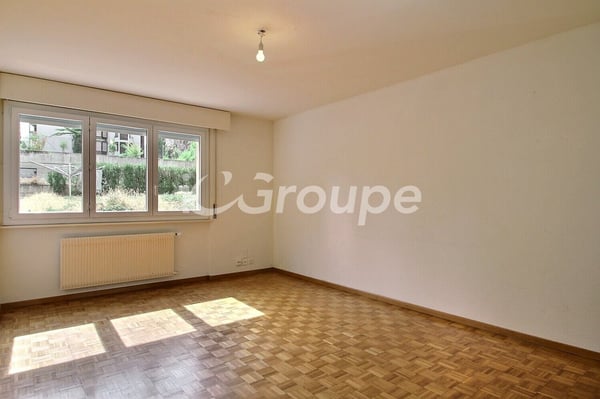 Appartement de 3.5 pièces à louer à quelques pas du centre-ville de Sion. 2