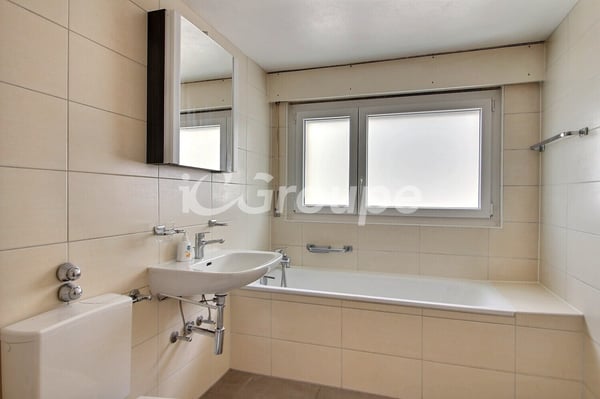 Appartement de 3.5 pièces à louer à quelques pas du centre-ville de Sion. 4