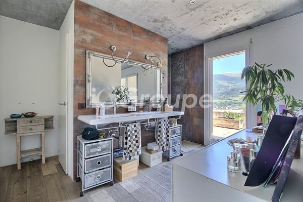 Superbe villa contiguë à vendre à Gravelone 11