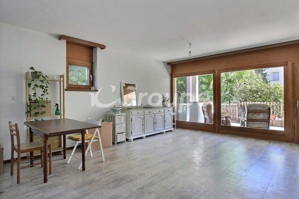 Appartement de 1.5 pièces au rez-de-chaussée dans un quartier calme. 1
