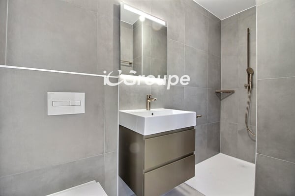 Splendide attique 4.5 pièces à louer à Uvrier 9
