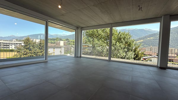 Magnifique attique de 2.5 pièces avec grand balcon 3