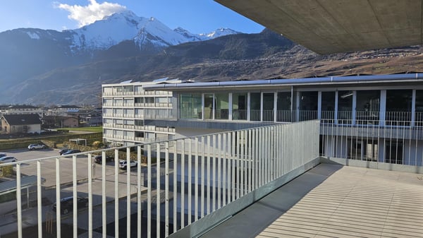 Magnifique attique de 2.5 pièces avec grand balcon 11