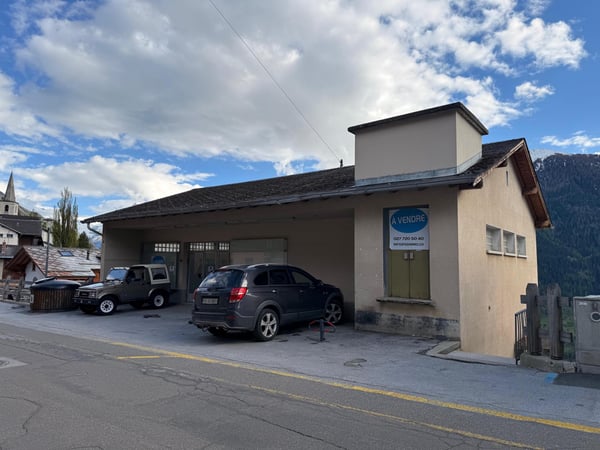 Local commercial polyvalent au coeur du val d'Hérens 1
