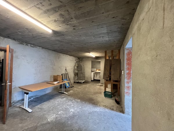 Local commercial polyvalent au coeur du val d'Hérens 9