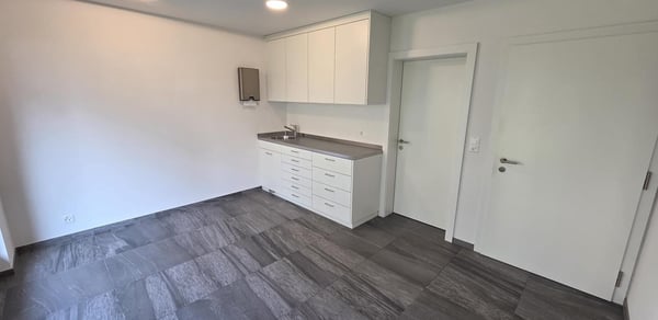 Cabinet médical entièrement rénové au coeur de la ville 7