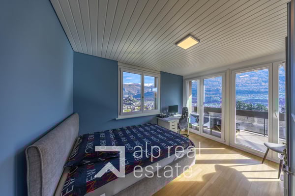 Villa d'architecte avec vue panoramique sur les châteaux 12