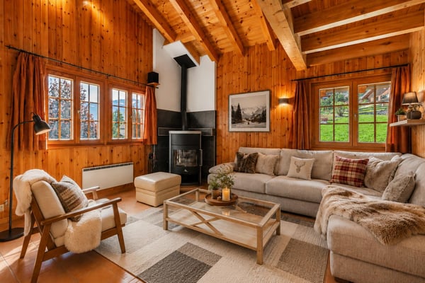 Magnifique chalet en madrier au calme - situation exceptionnelle 2