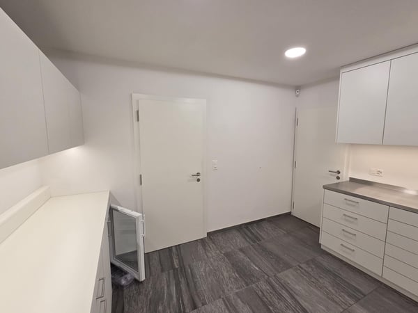 Appartement centre ville - actuellement cabinet médical 8