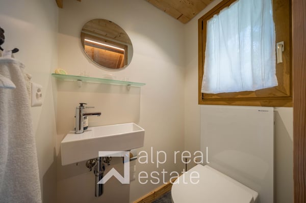 Magnifique chalet rénové avec vue à couper le souffle 6