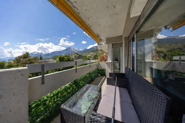 Grand appartement de 4.5 pièces avec balcon 9