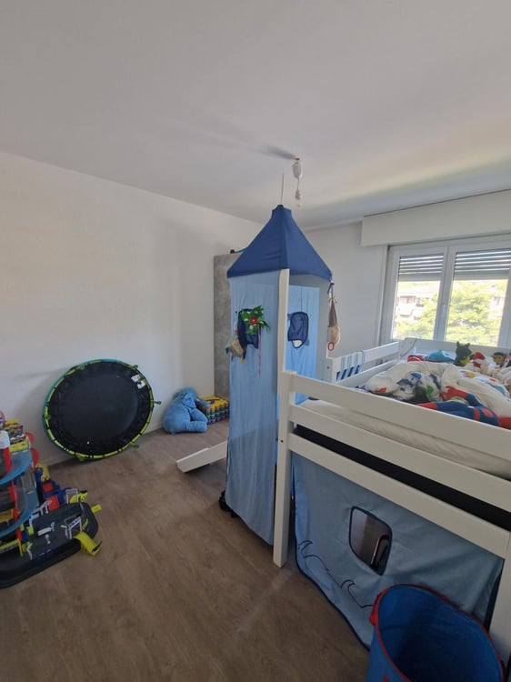 Grand appartement de 4.5 pièces avec balcon 10