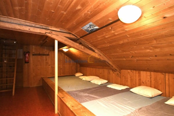 Très grand chalet, idéal pour une rénovation 15