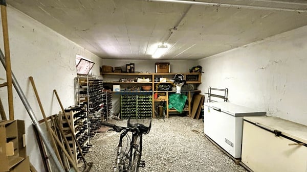 Villa de 2 grands appartements, proche centre 9