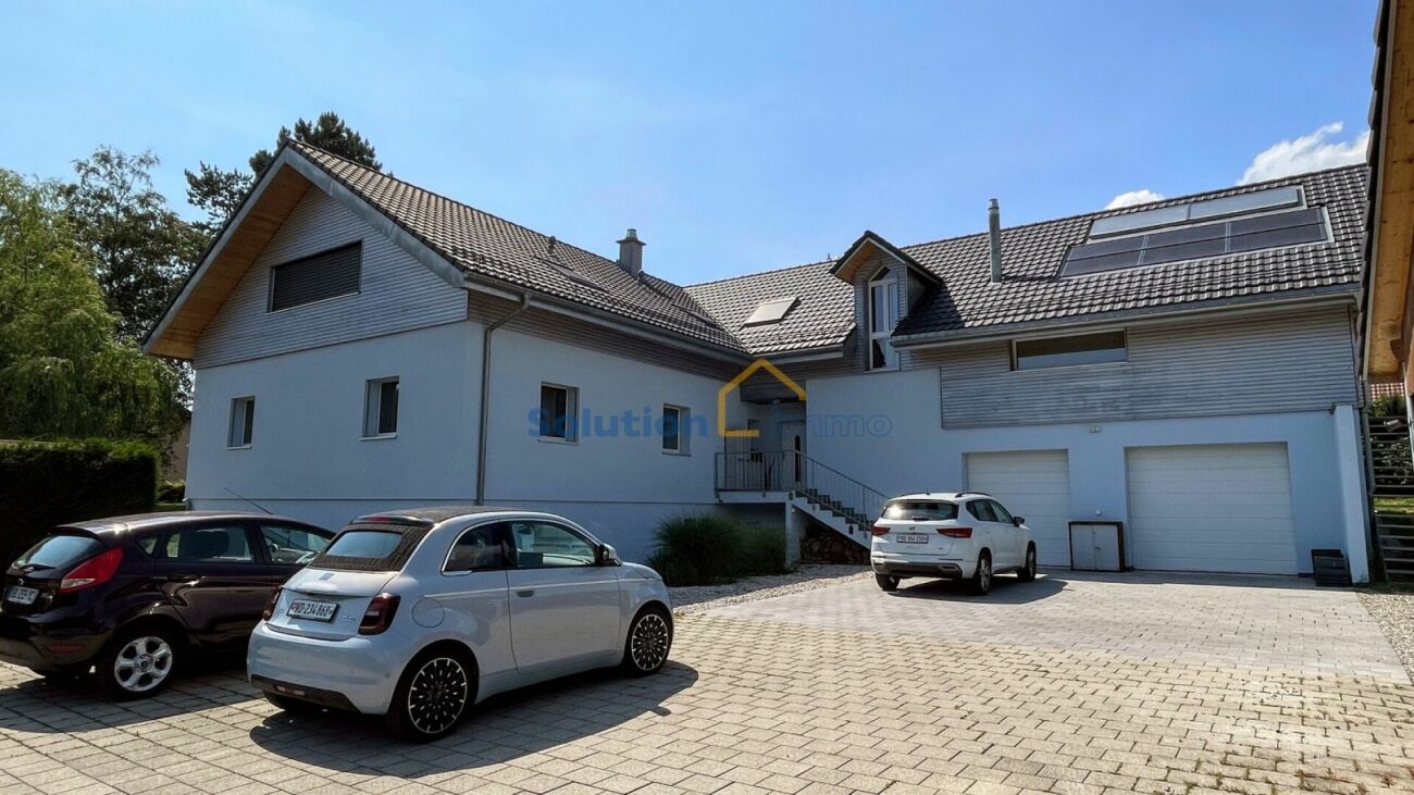 Charmant immeuble de 3 appartements avec superbe jardin