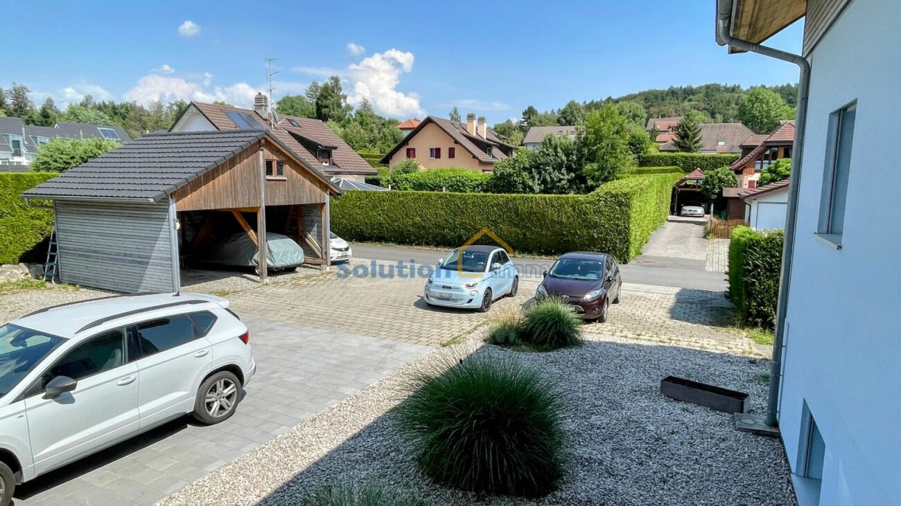 Charmant immeuble de 3 appartements avec superbe jardin