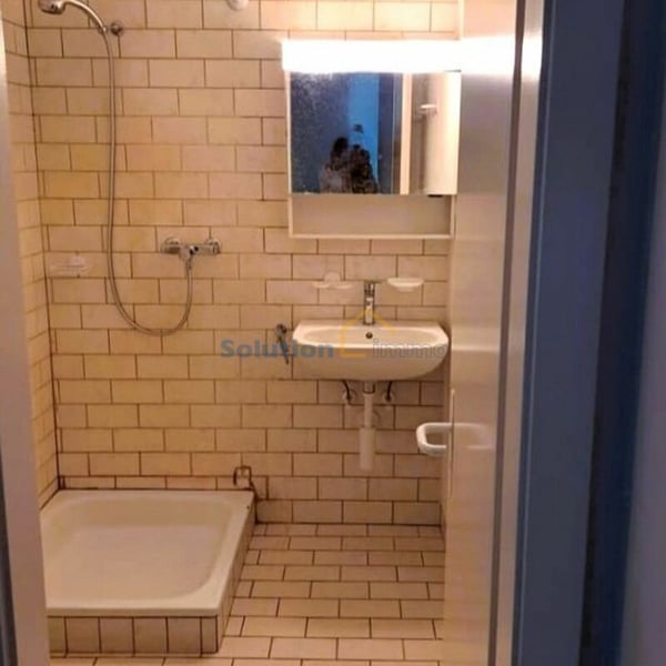 Appartement + un bureau, bénéficiant d'un emplacement central 10