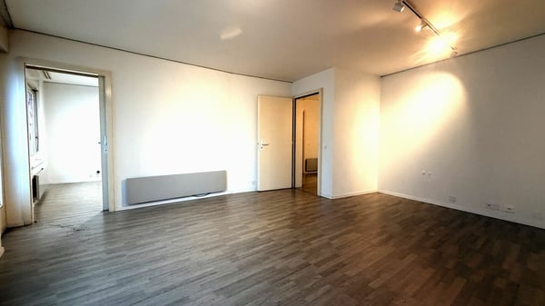 Appartement + un bureau pour agrandissement, au centre ville 1