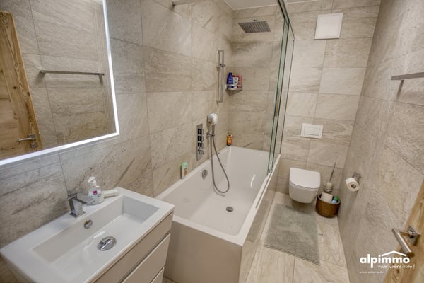 Appartement 4.5p de luxe en très bon état à vendre à Haute-Nendaz. 5